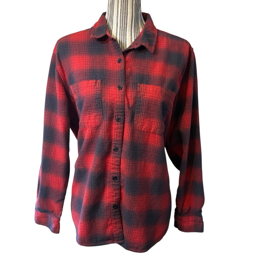 Universal Thread Flannel Shirt Large Red Black Plaid Button-Up Cotton Long Slvs